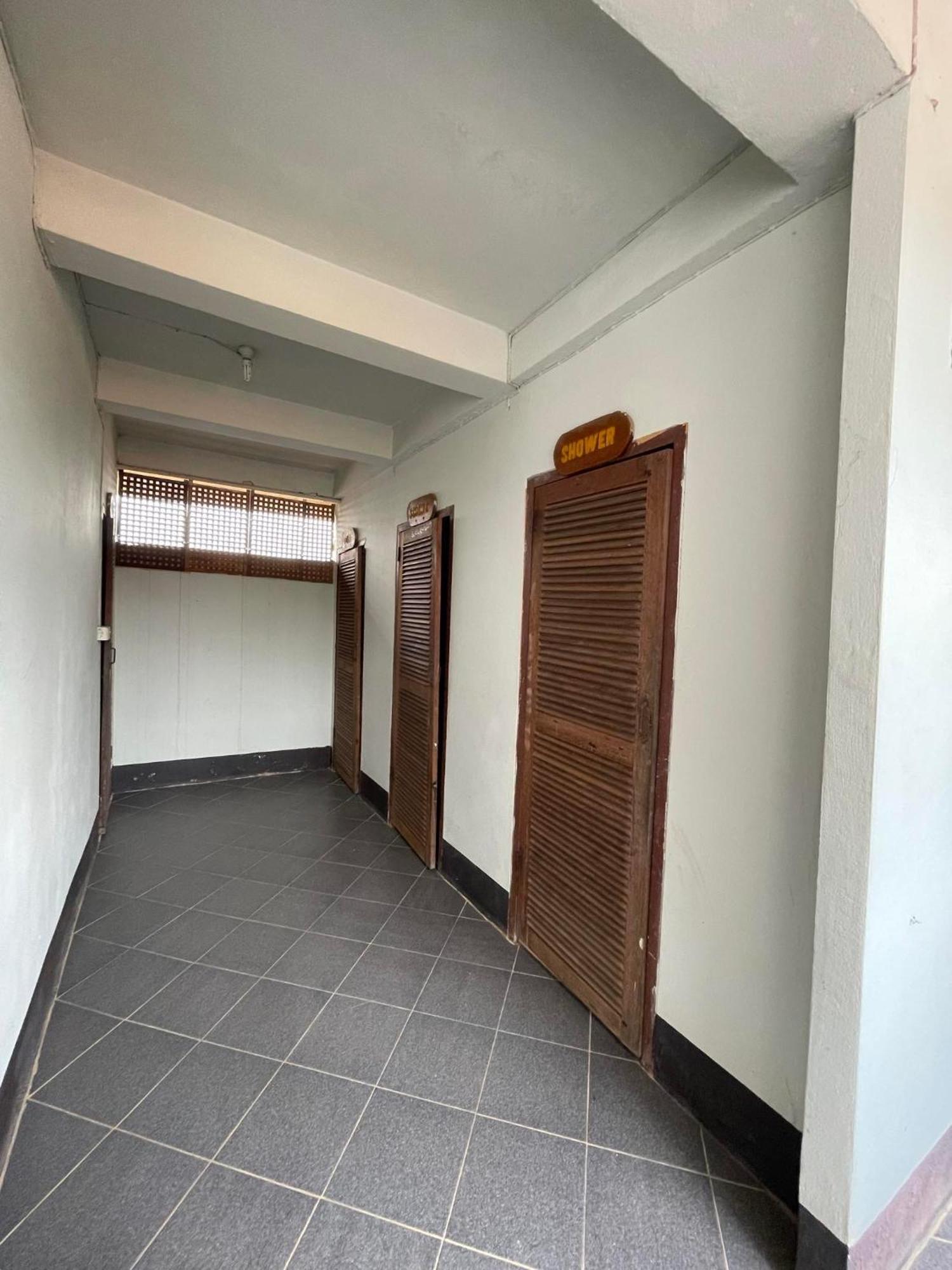 Thakhek Travel Lodge Exteriör bild