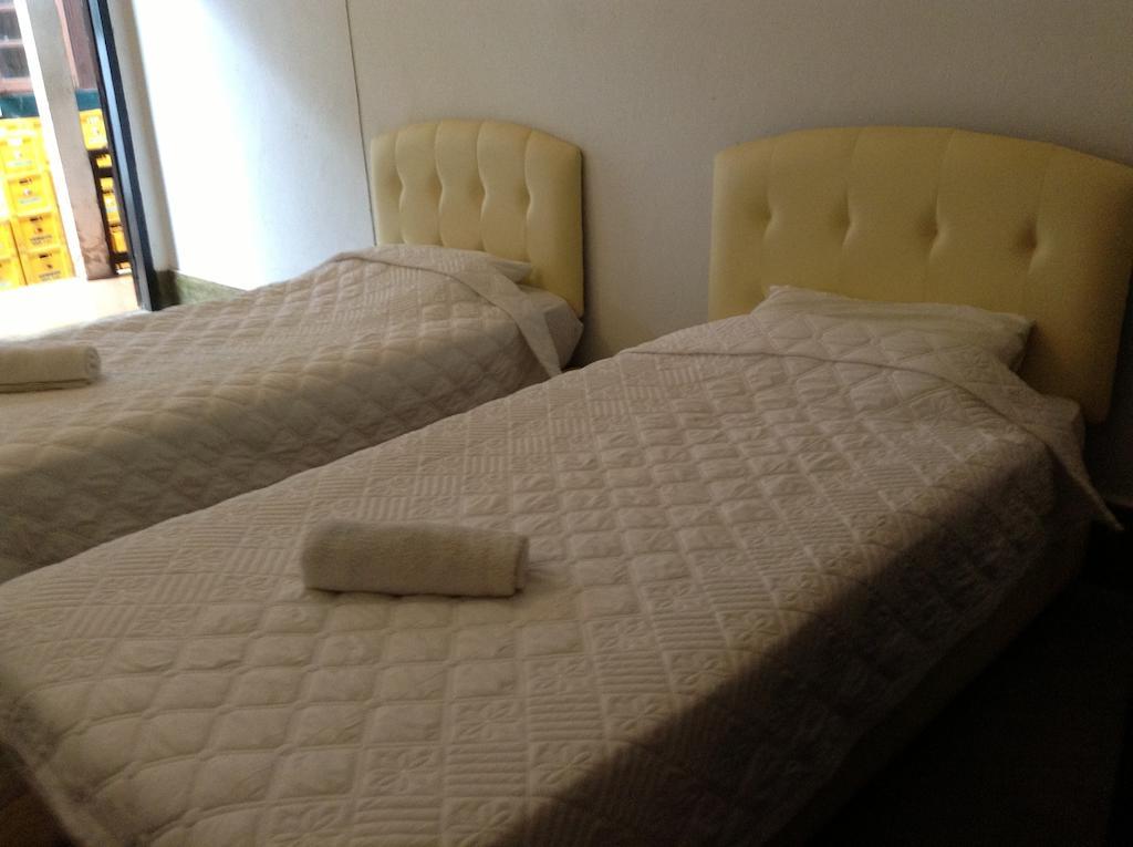 Thakhek Travel Lodge Exteriör bild