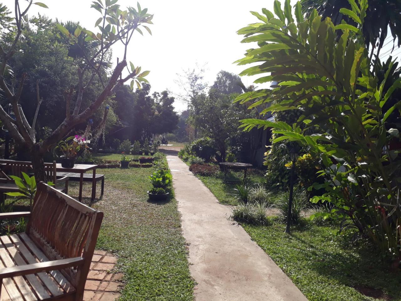 Thakhek Travel Lodge Exteriör bild